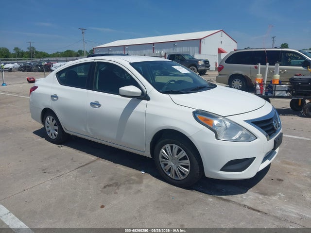 Salvage Nissan Versa Image