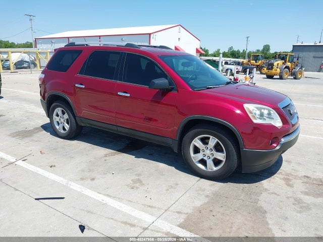 Salvage GMC Acadia Image