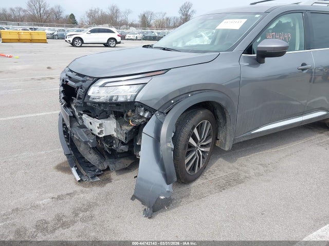 Nissan Pathfinder Platinum 4wd