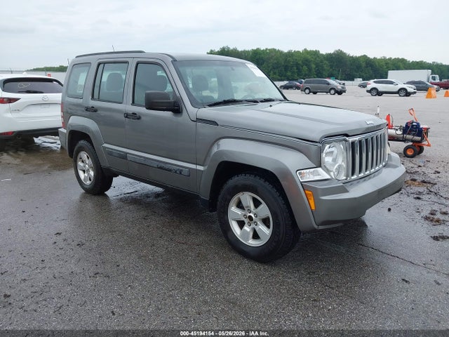 Salvage Jeep Liberty Image