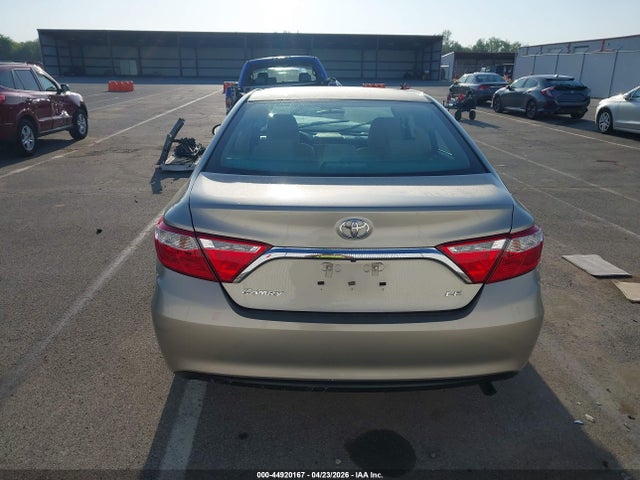 Toyota Camry Le
