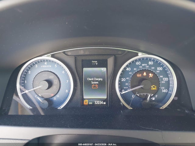 Toyota Camry Le