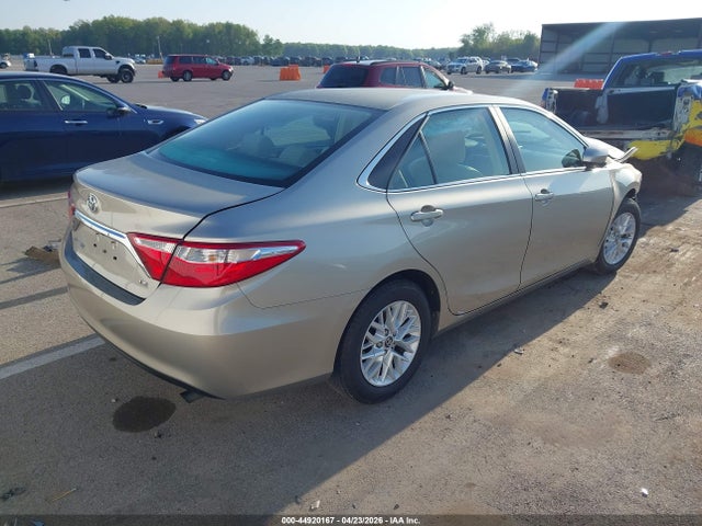 Toyota Camry Le