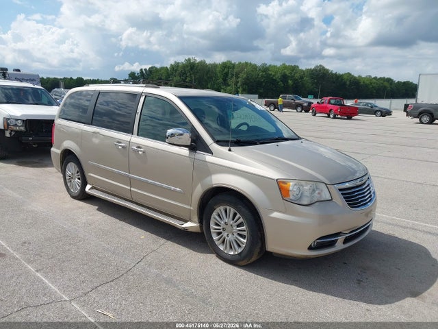 Salvage Chrysler Town & Country Image