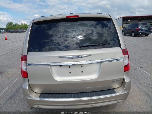 Chrysler Town & Country Limited
