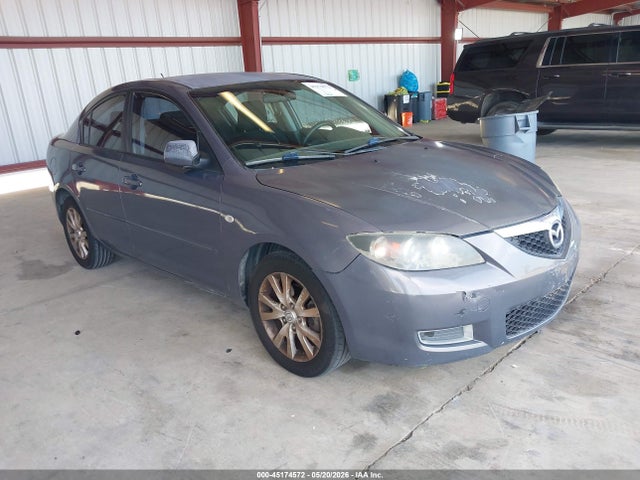Salvage Mazda Mazda3 Image