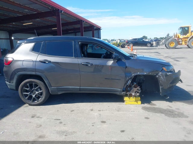 Jeep Compass Altitude 4x4