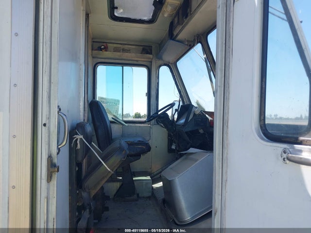 General Motors Forward Control Chassis P3500