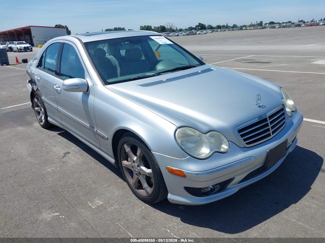 Salvage Mercedes-Benz C-Class Image