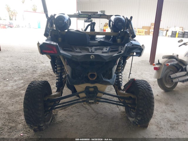 Can-Am Maverick X3 X Rc Turbo Rr