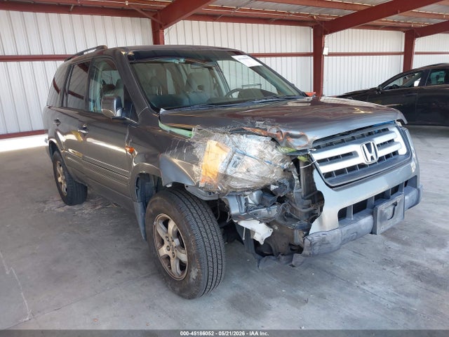 Salvage Honda Pilot Image