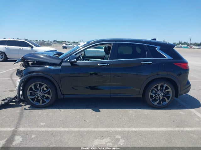 INFINITI Qx Essential