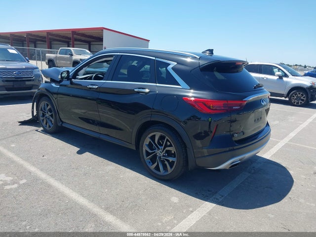 INFINITI Qx Essential