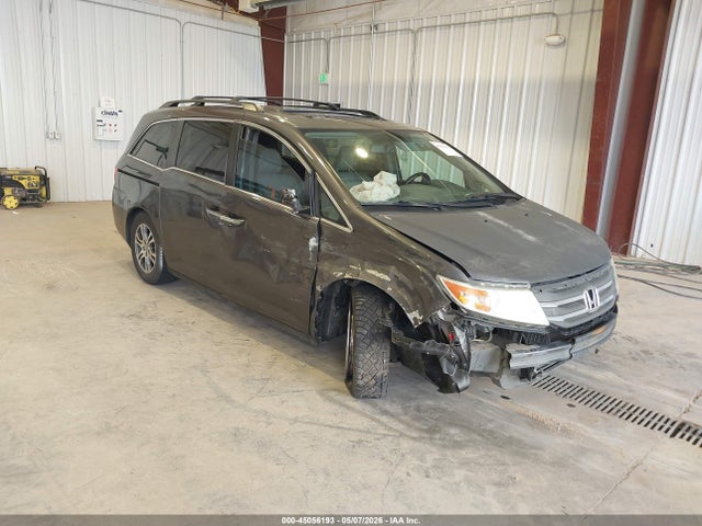 Salvage Honda Odyssey Image