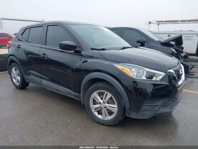 Salvage Nissan Kicks Image