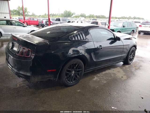 Ford Mustang V6