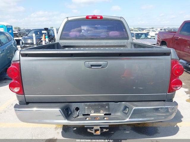 Dodge Ram 1500 Laramie