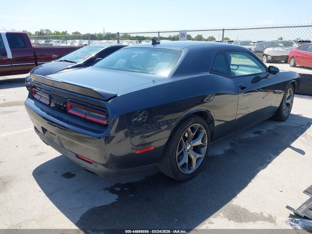 Dodge Challenger Sxt
