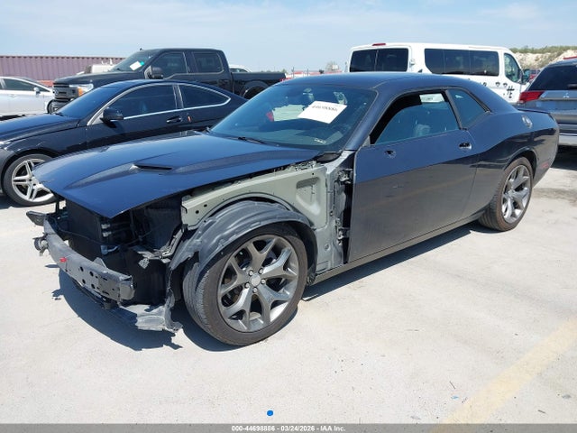 Dodge Challenger Sxt
