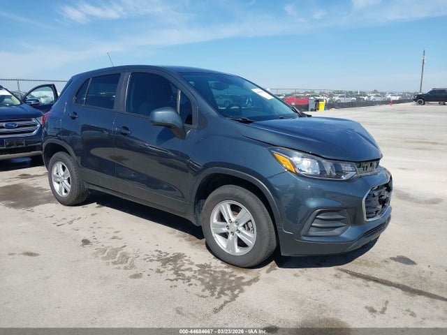 Salvage Chevrolet Trax Image
