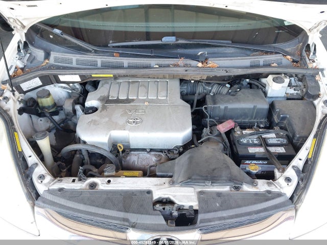 Toyota Sienna Limited