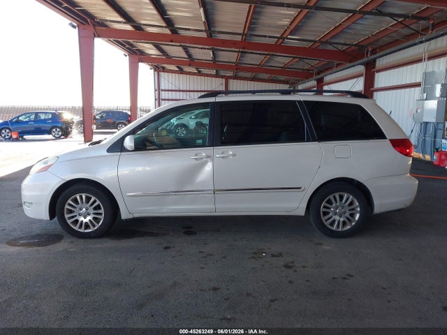 Toyota Sienna Limited
