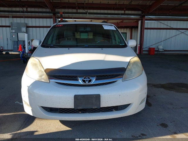 Toyota Sienna Limited