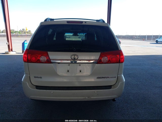 Toyota Sienna Limited