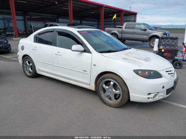Salvage Mazda Mazda3 Image