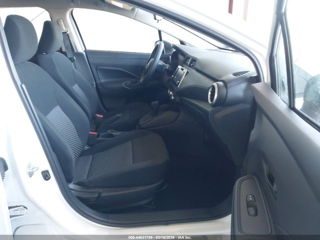 Nissan Versa 1.6 S