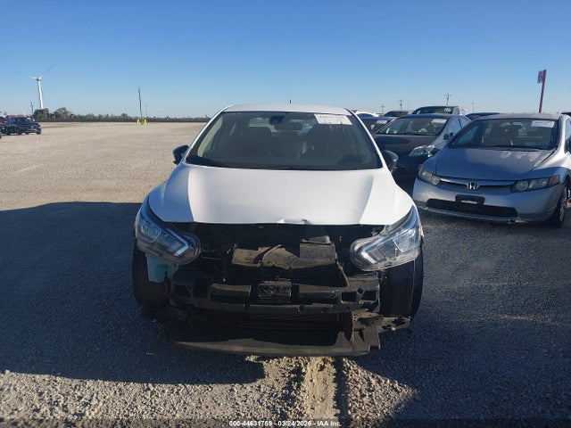 Nissan Versa 1.6 S