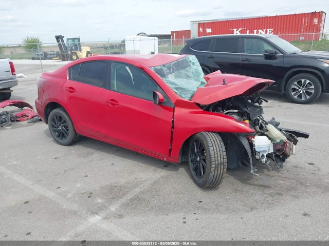 Salvage Mazda Mazda3 Image