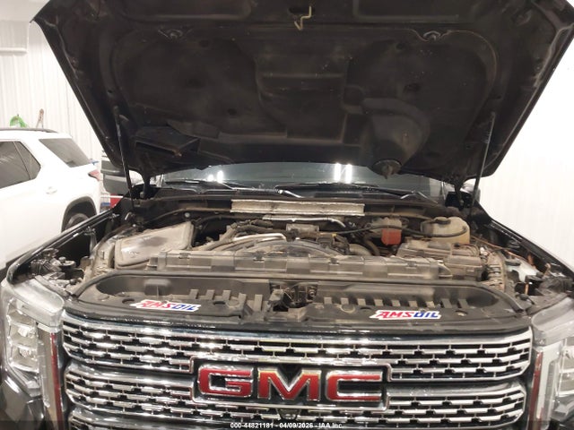General Motors Sierra 2500HD 4wd  Standard Bed Denali