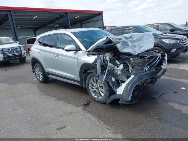 Salvage Hyundai TUCSON Image