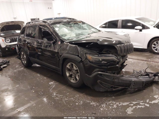 Salvage Jeep Cherokee Image