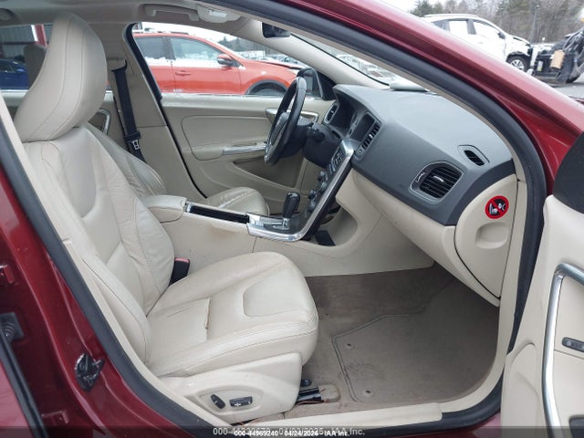 Volvo S60 T5