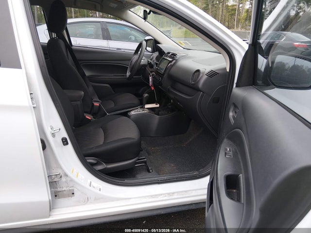Mitsubishi Mirage Es
