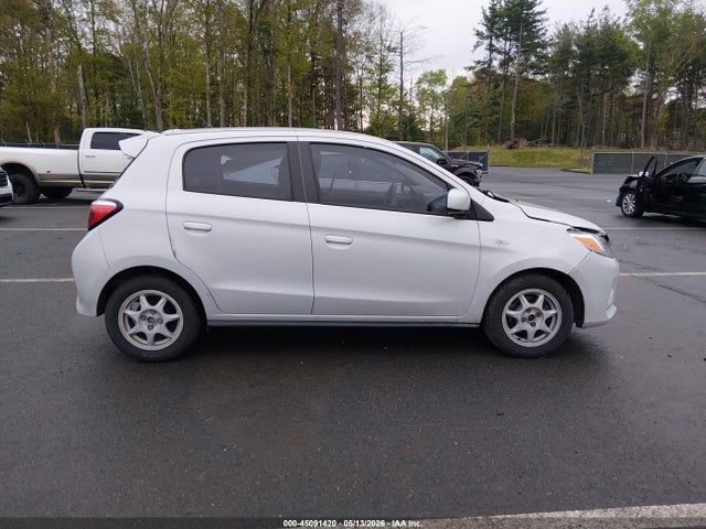 Mitsubishi Mirage Es