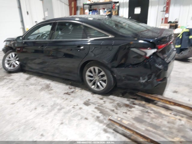 Toyota Avalon Hybrid Xle