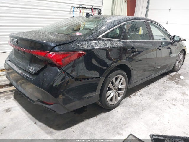 Toyota Avalon Hybrid Xle