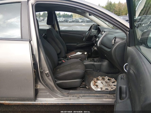 Nissan Versa 1.6 Sv