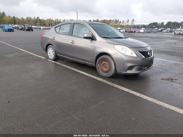 Salvage Nissan Versa Image
