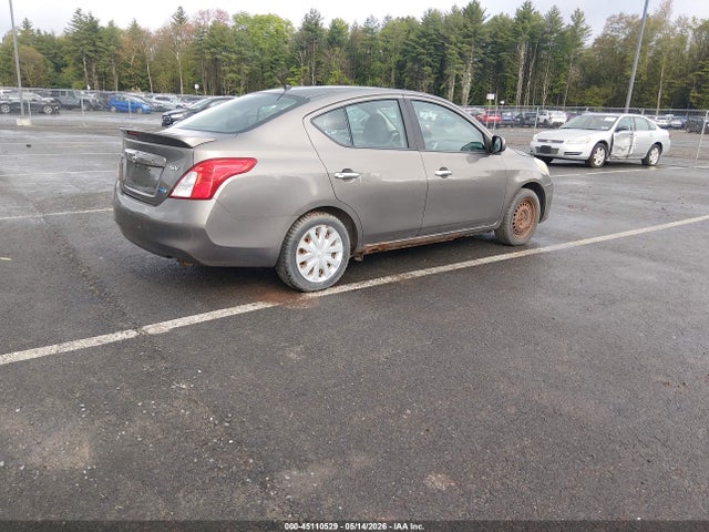 Nissan Versa 1.6 Sv