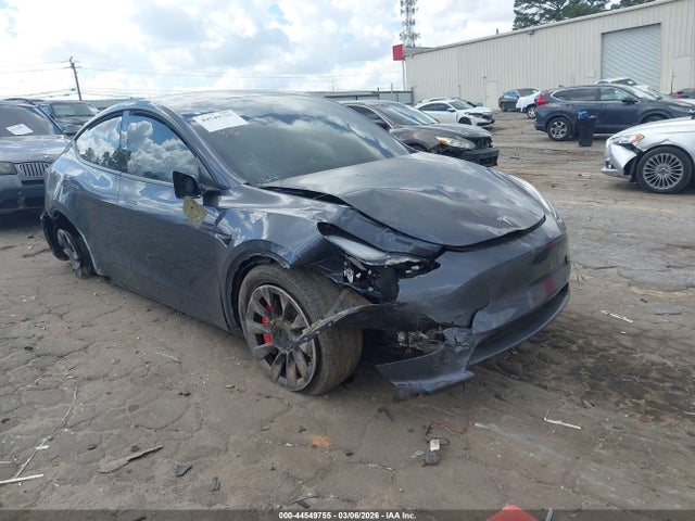 Salvage Tesla Model Y Image