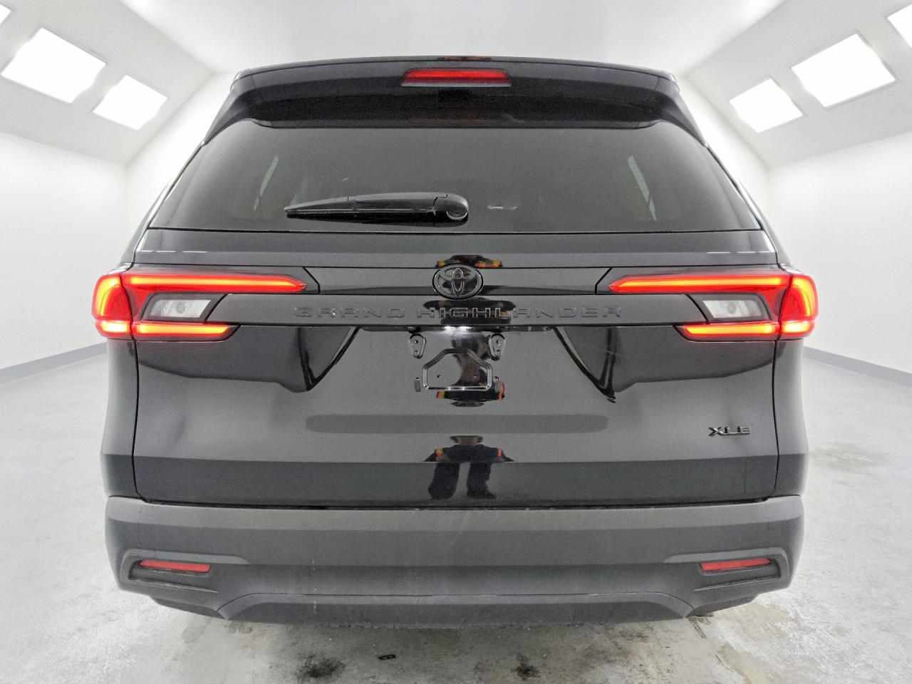 Toyota Grand High Xle