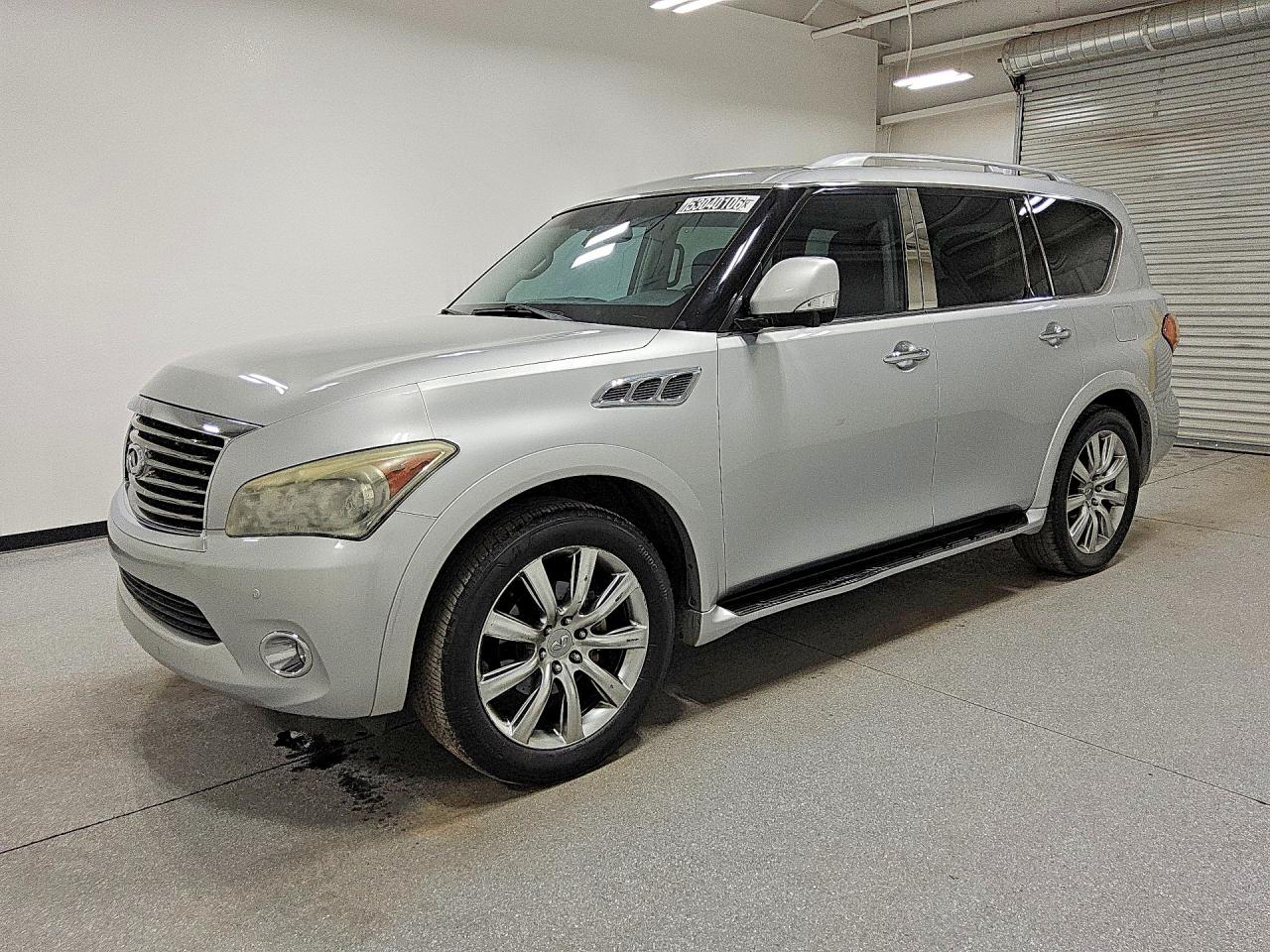 Salvage INFINITI Qx Image