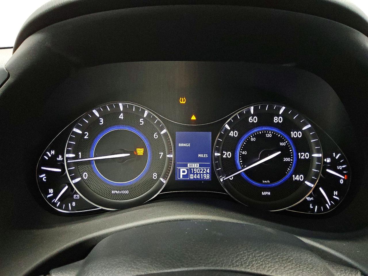 INFINITI Qx Base
