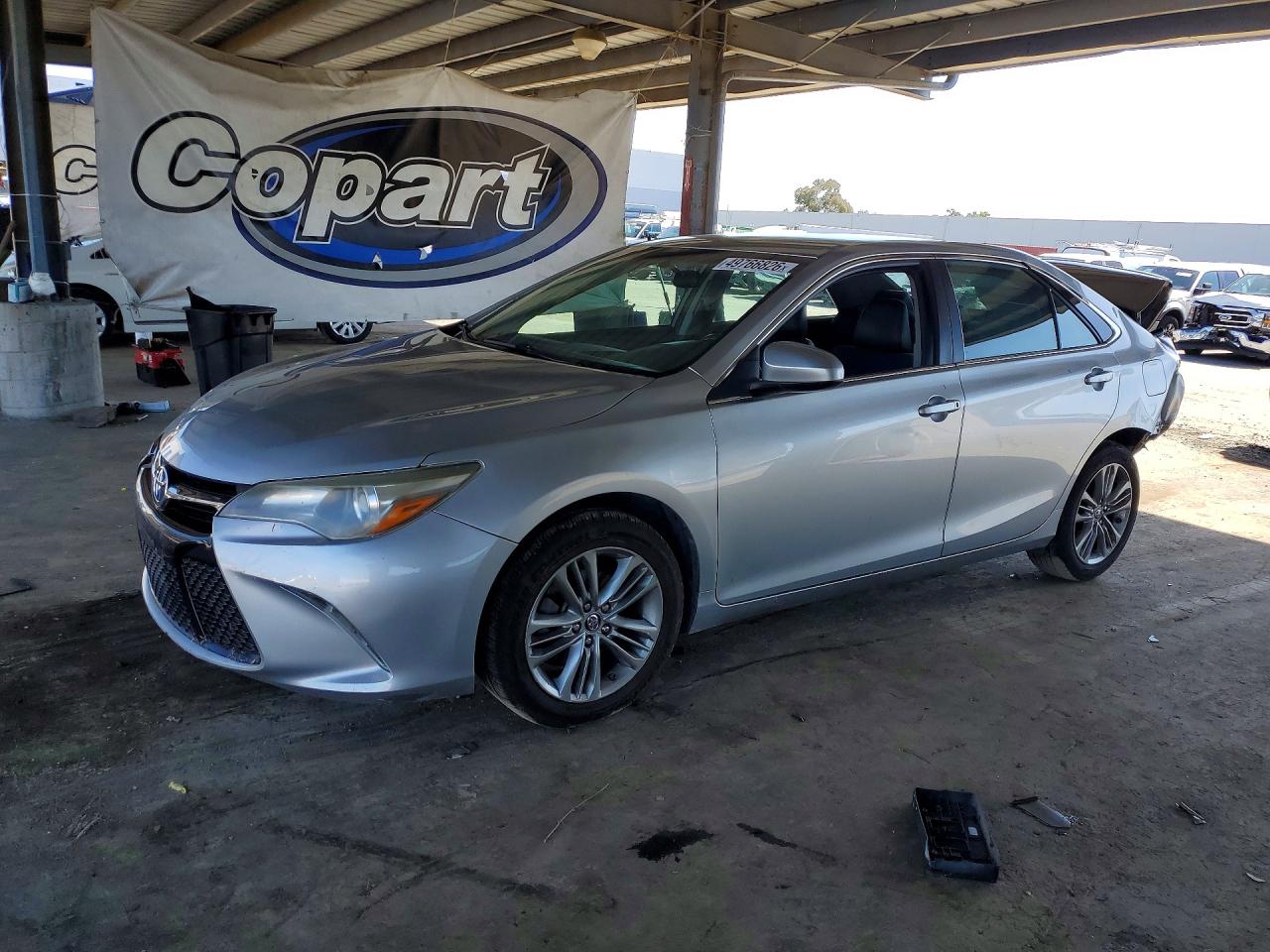 Salvage Toyota Camry Image