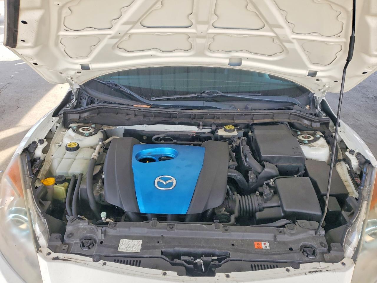 Mazda 3 I