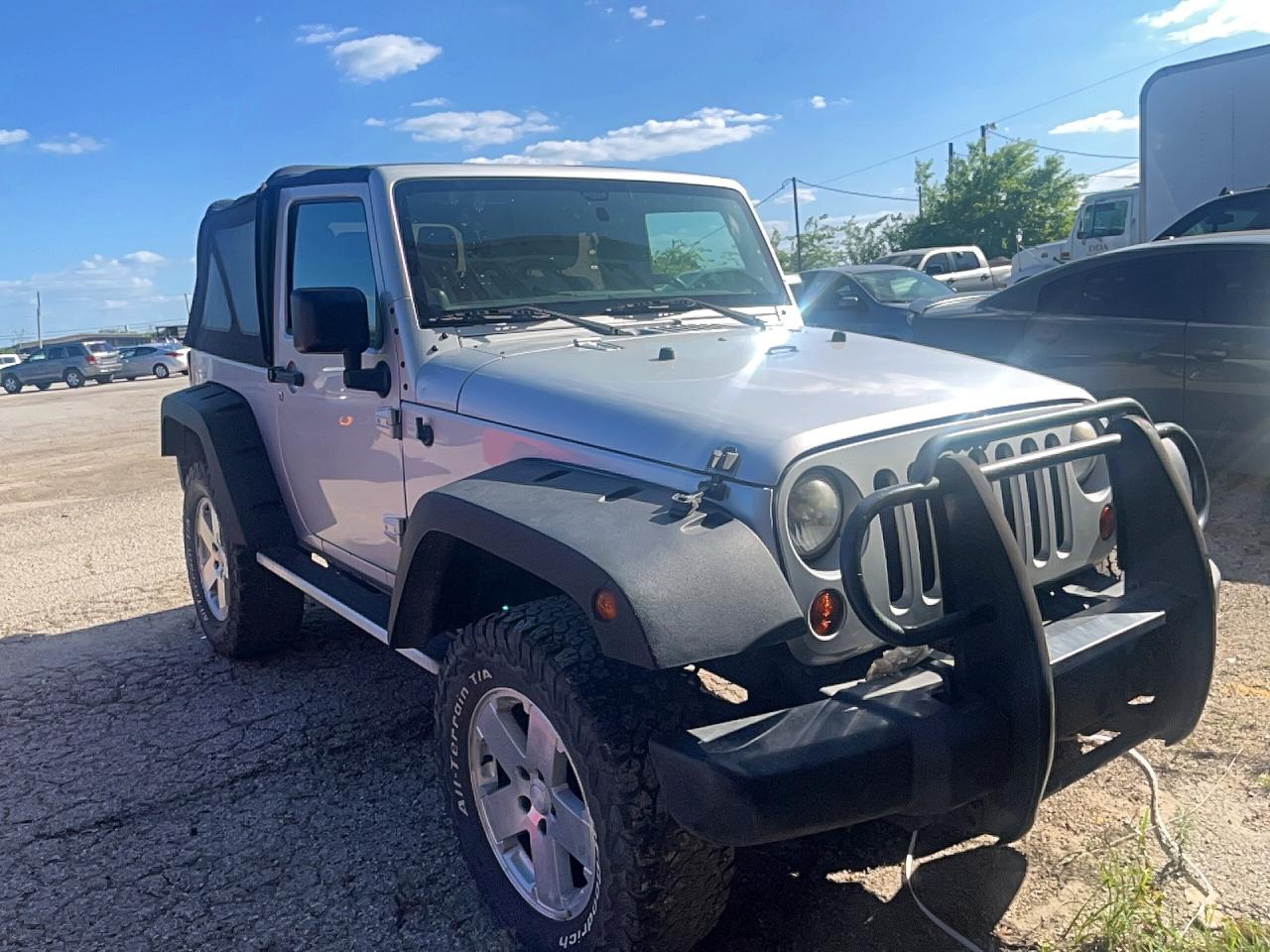 Salvage Jeep Wrangler Image